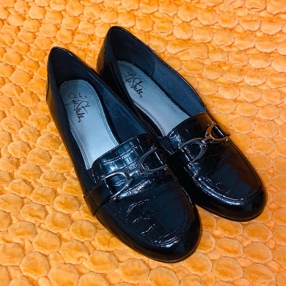 Life Stide black faux, Loafers Slip On Pointed Toe Shoes WomenSz 8 - Picture 2 of 6